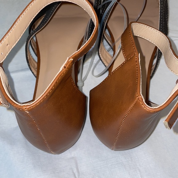 ModCloth TG 🔥Two Tone Brown Flats Size 12 - Picture 3 of 4